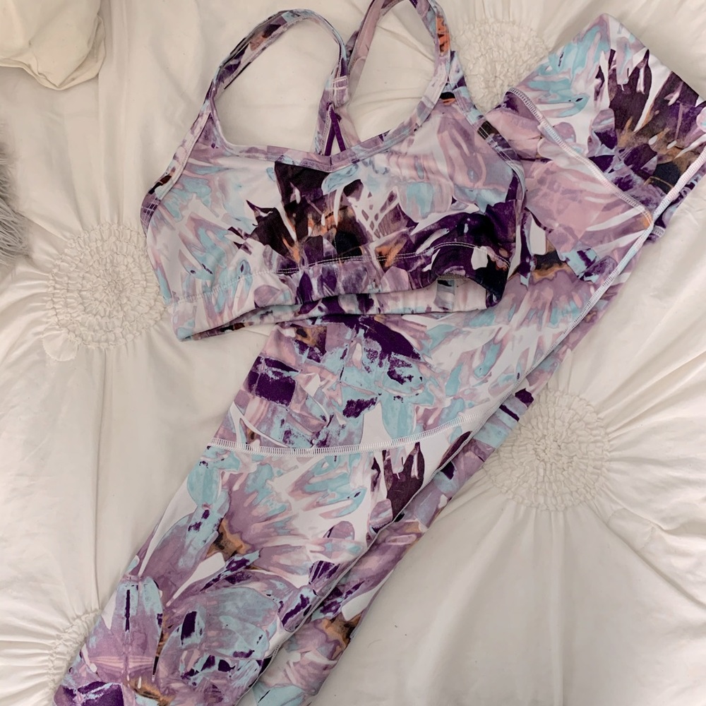 Sports bra and matching workout leggings set